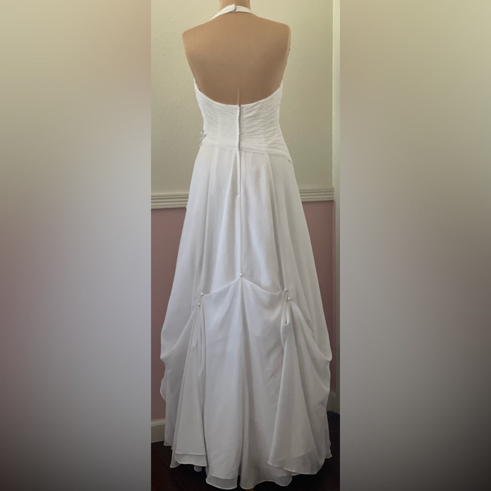 Wedding Gown size 10 - Picture 10 of 16